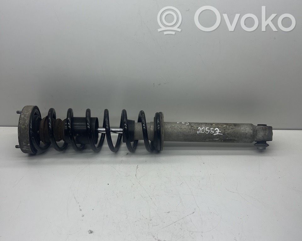 Takaiskunvaimennin   6758094