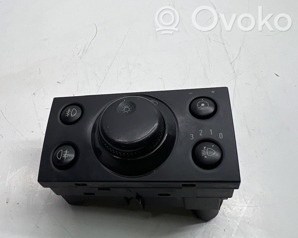 Opel Vectra C Light switch 