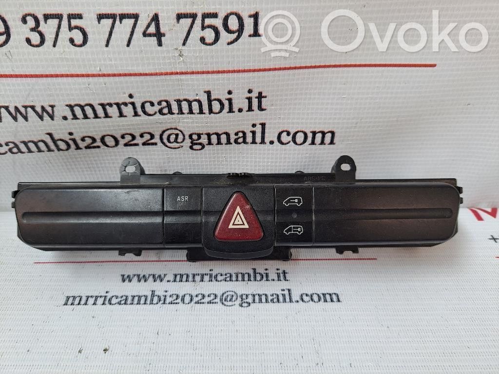 Mercedes-Benz Sprinter W906 Interruttore a pulsante della chiusura centralizzata 