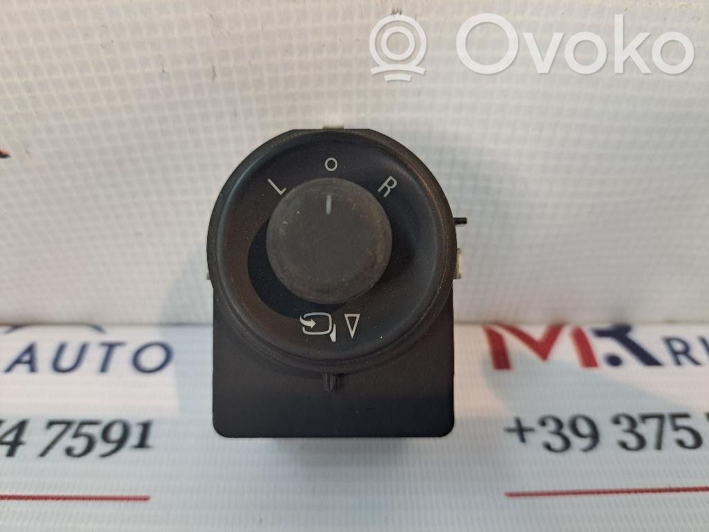 Opel Astra J Wing mirror switch 