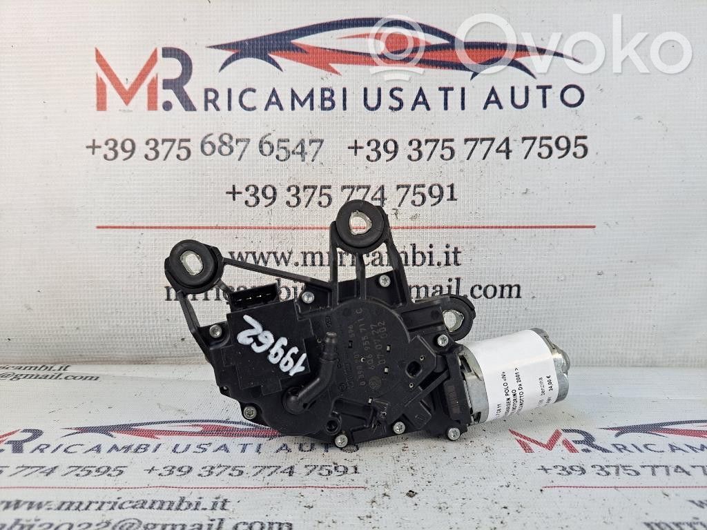 Volkswagen Polo Motor del limpiaparabrisas trasero 