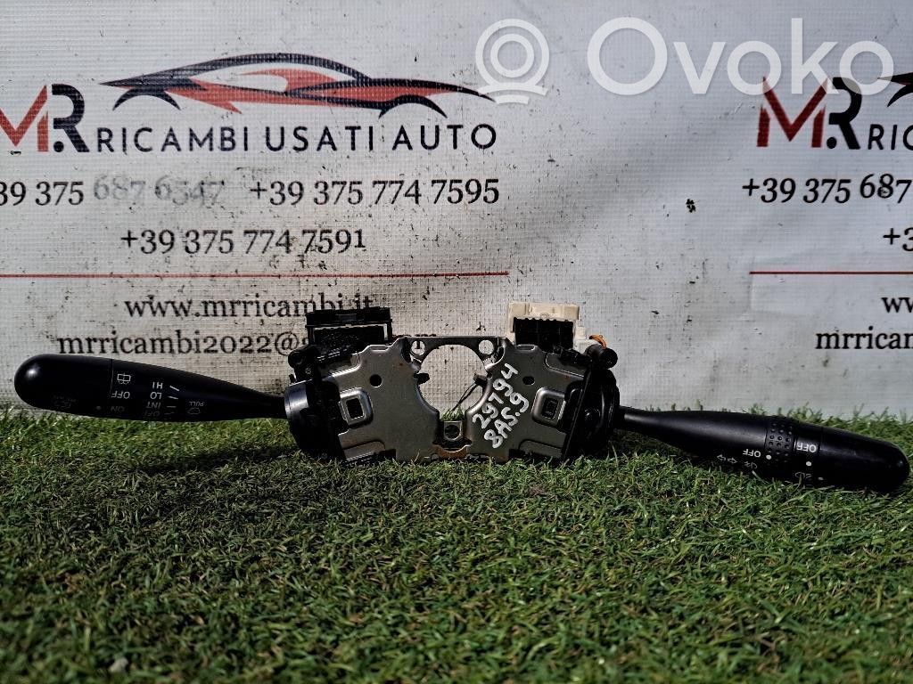 Daihatsu Terios Pyyhkimen/suuntavilkun vipukytkin 