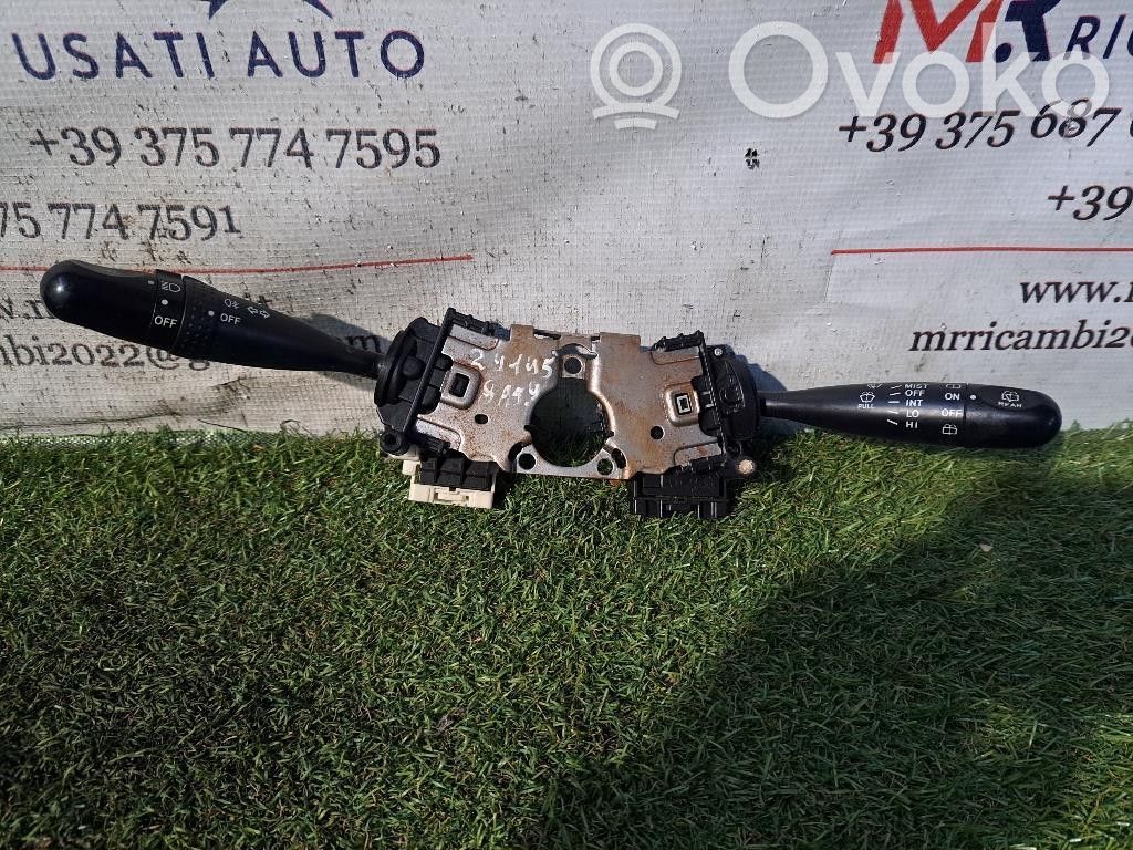 Daihatsu Terios Pyyhkimen/suuntavilkun vipukytkin 