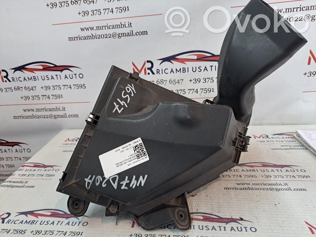 BMW 1 E81 E87 Air filter box 