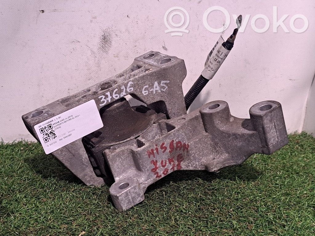 Nissan Juke I F15 Engine mounting bracket 