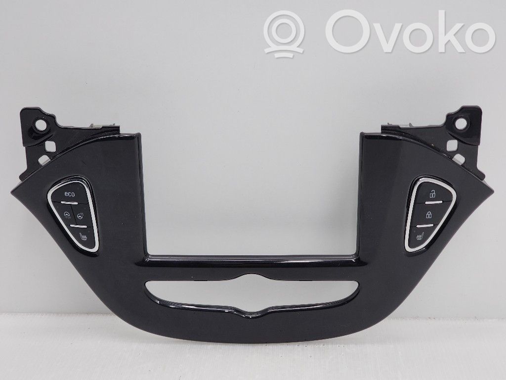 Opel Corsa E Radio/GPS head unit trim 