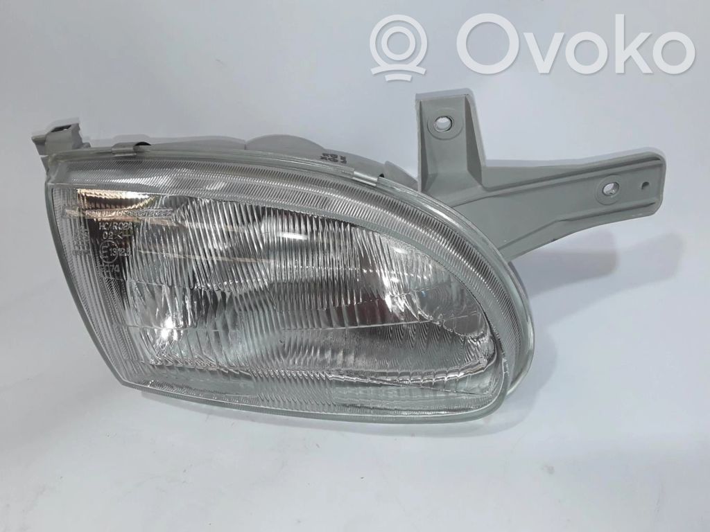 Hyundai Accent Phare frontale 
