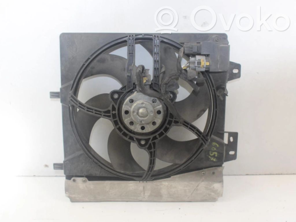 Ventilador de refrigeración   8240503FR