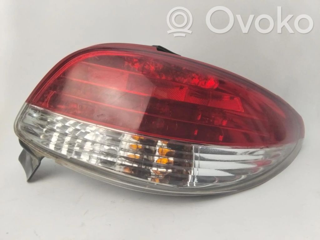 Peugeot 206+ Feux arrière / postérieurs
