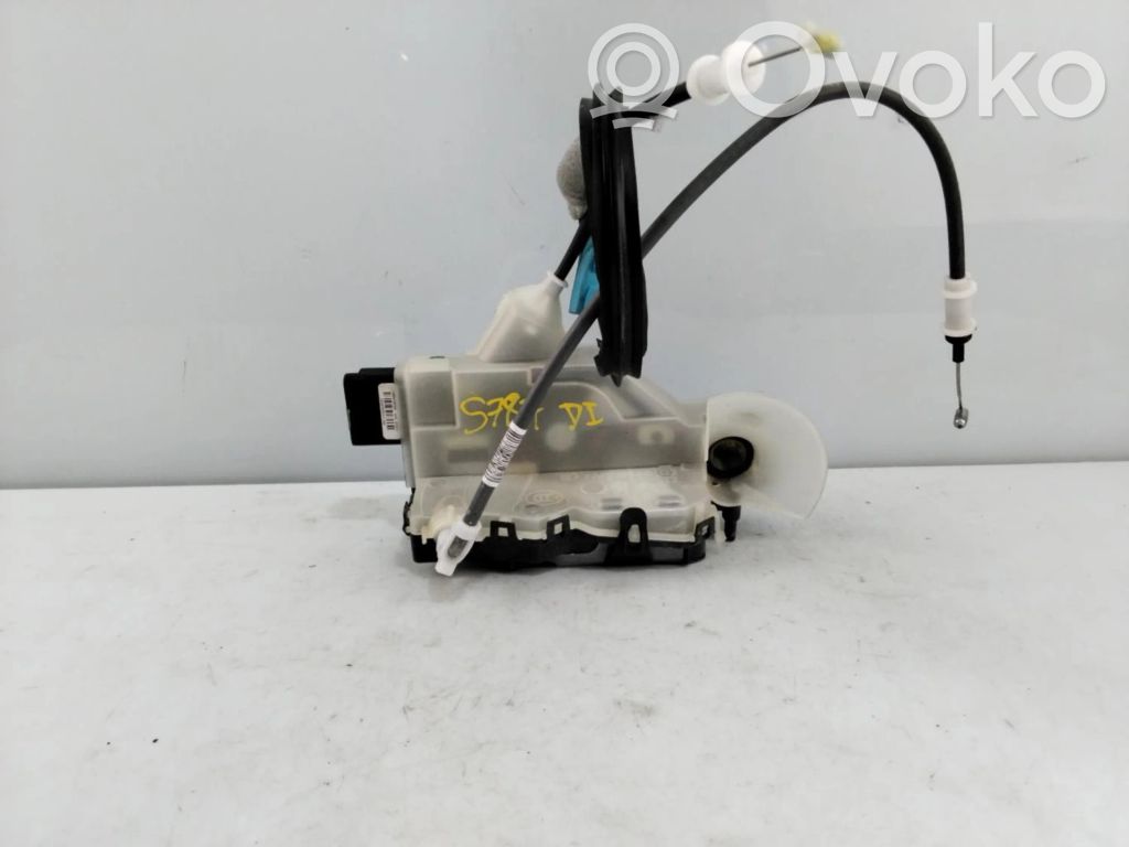 Opel Combo D Serratura portiera anteriore 