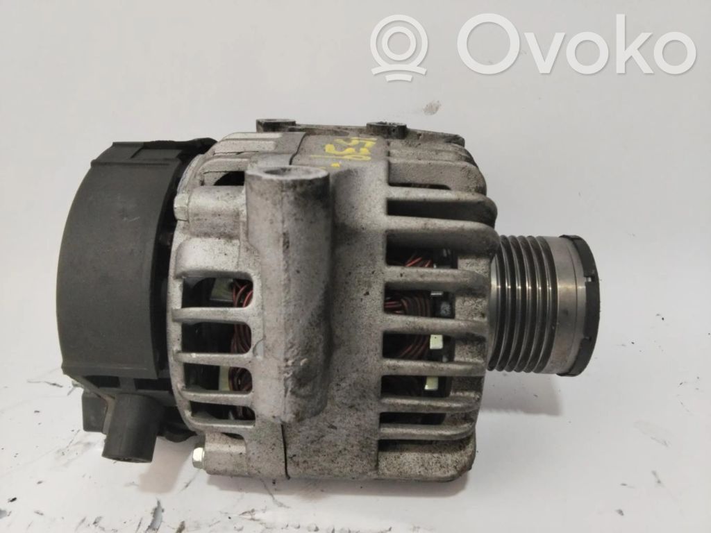 Opel Corsa D Alternador 
