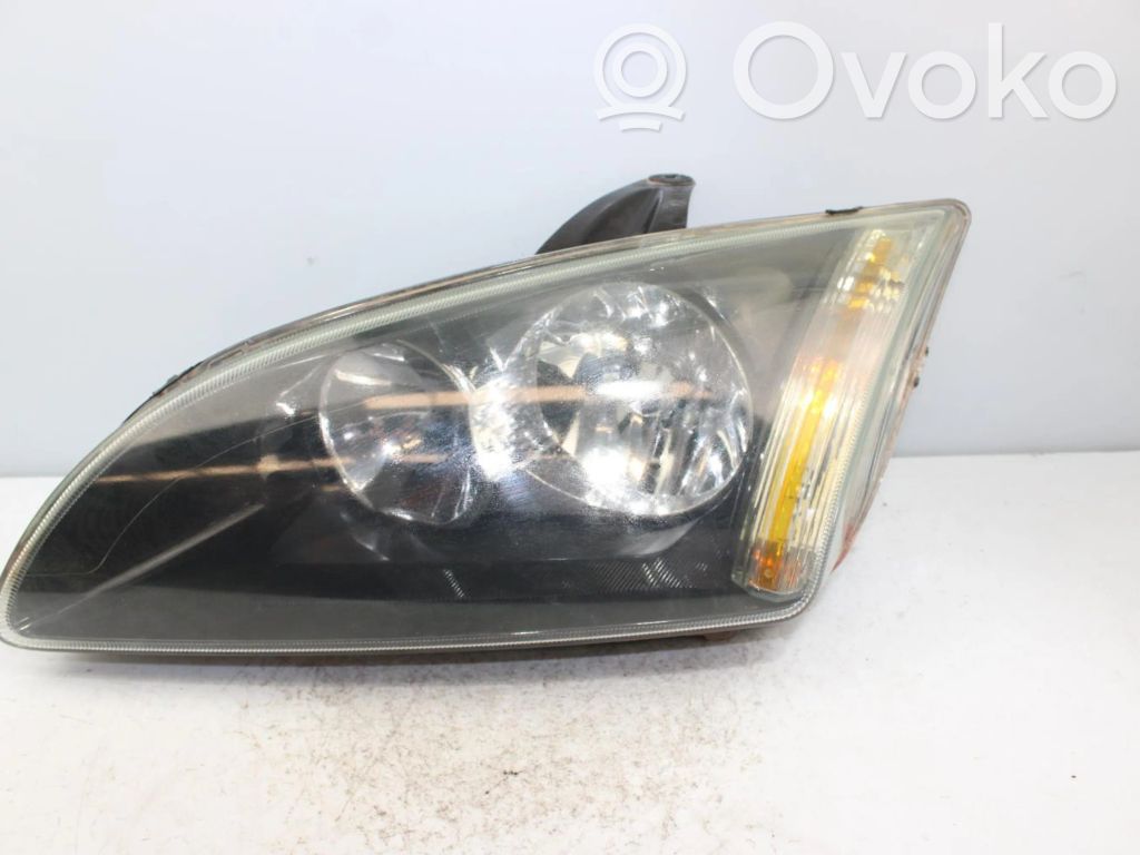 Ford Focus Scheinwerfer 