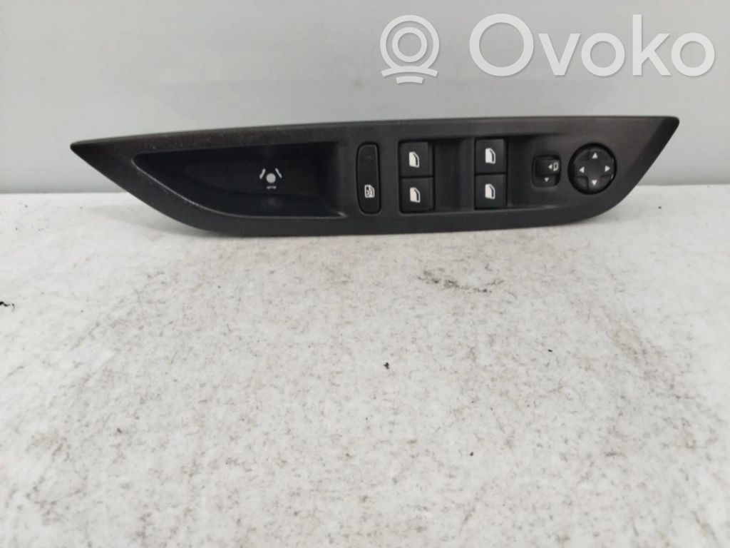 Peugeot 208 I Comutator comandă geamuri electrice 