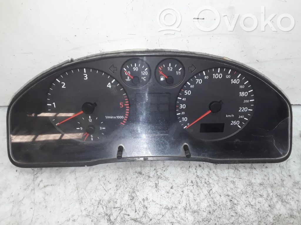 Audi A4 S4 B5 8D Vitezometru (grup de instrumente) 