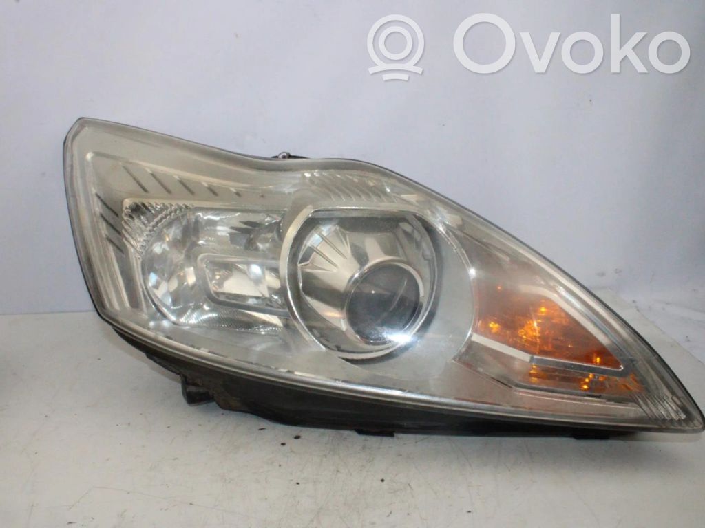 Ford Focus Scheinwerfer 