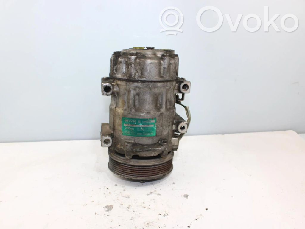 Ilmastointilaitteen kompressorin pumppu (A/C)   3M5H19D629HC