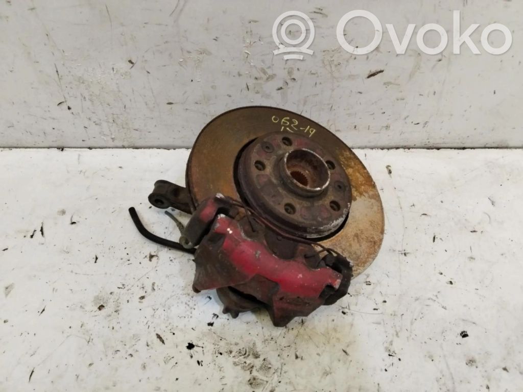 Renault Megane II Fusée d'essieu de moyeu de la roue avant 
