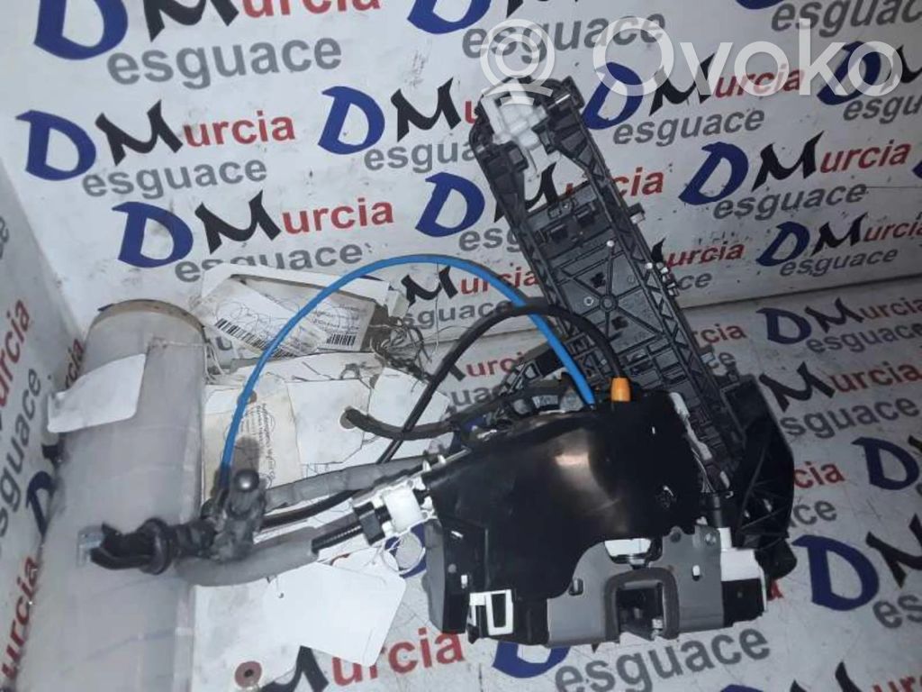Mercedes-Benz GLA W156 X156 Încuietoare ușă spate