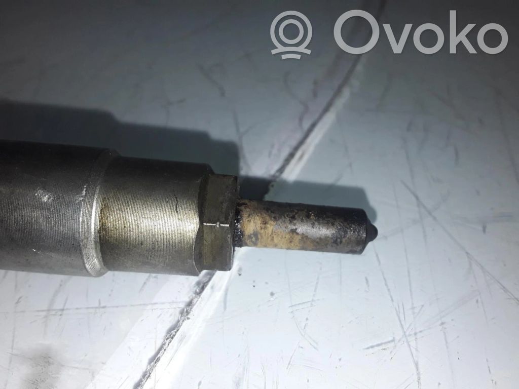 Polttoainesuutin   16600EC00A