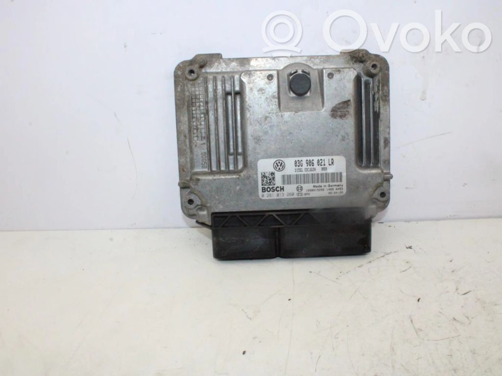 Unité de commande, module ECU de moteur   03G906021LR