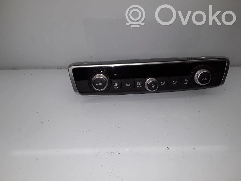 Unitate control climatizare   8V0820043M