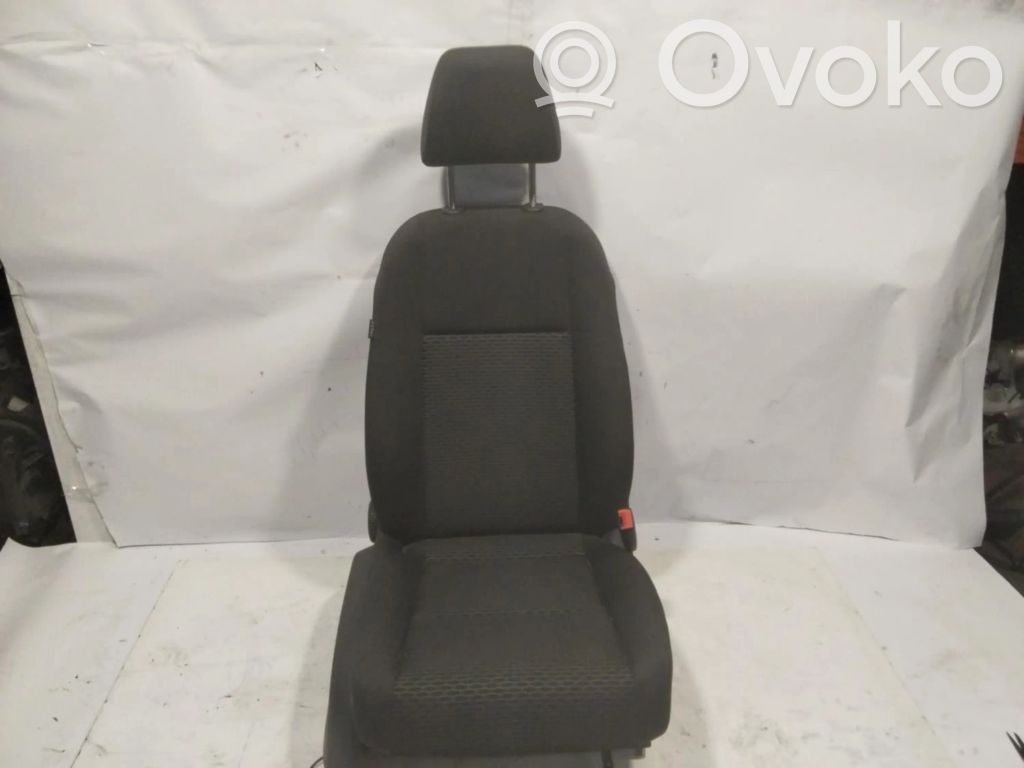 Volkswagen Golf VI Etumatkustajan istuin