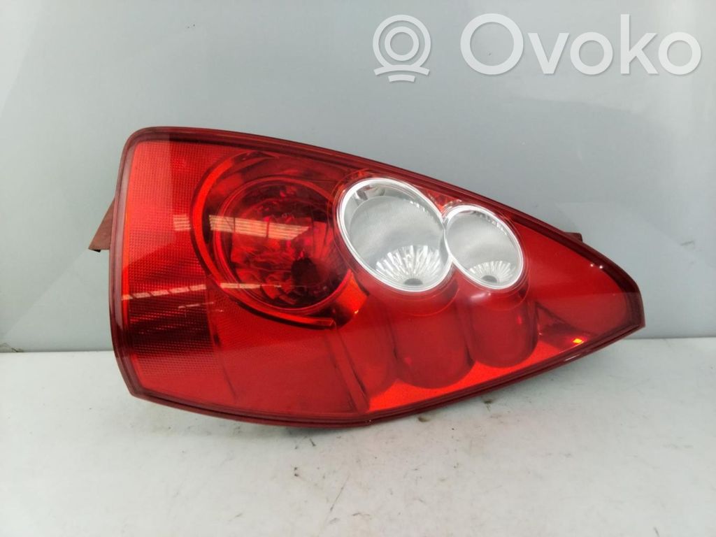Mazda 5 Galinis žibintas kėbule 
