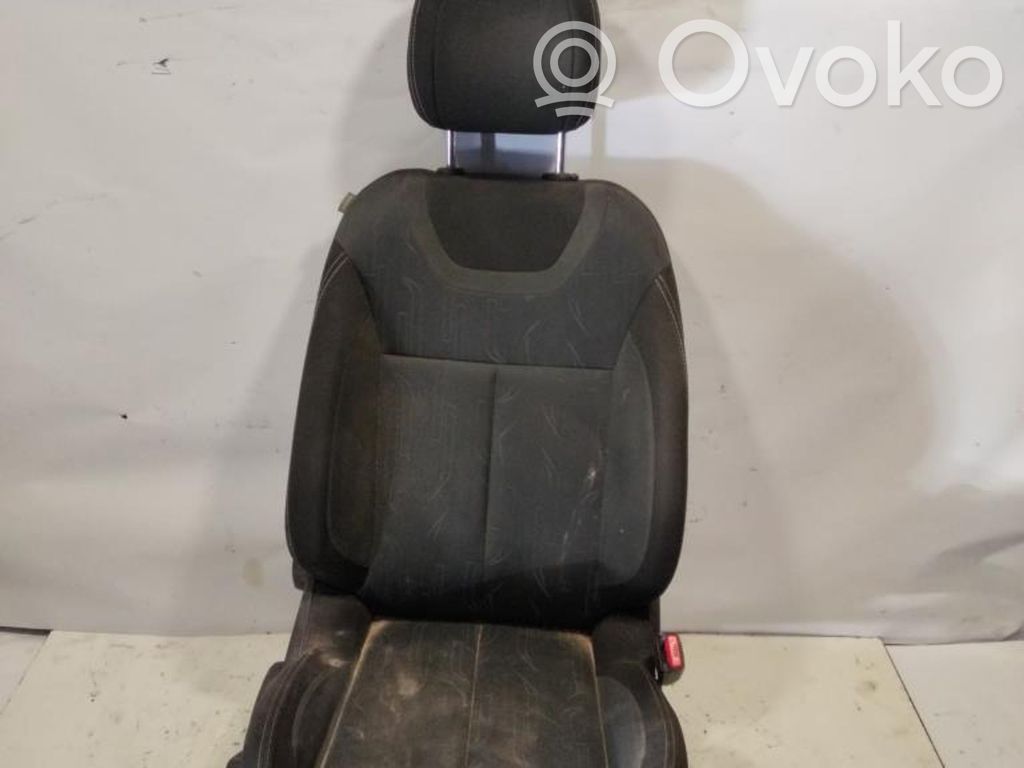 Citroen C4 I Etumatkustajan istuin