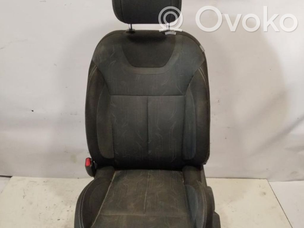 Citroen C4 I Kuljettajan istuin 