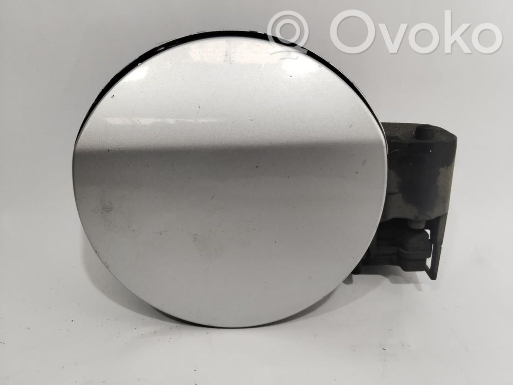 Opel Astra J Tappo del serbatoio del carburante 