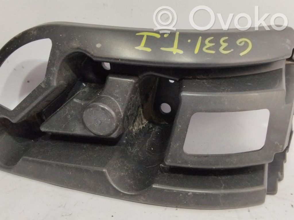 Peugeot 2008 I Soporte de montaje del parachoques trasero