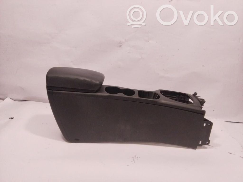 Nissan Qashqai Apoyabrazos del asiento trasero 
