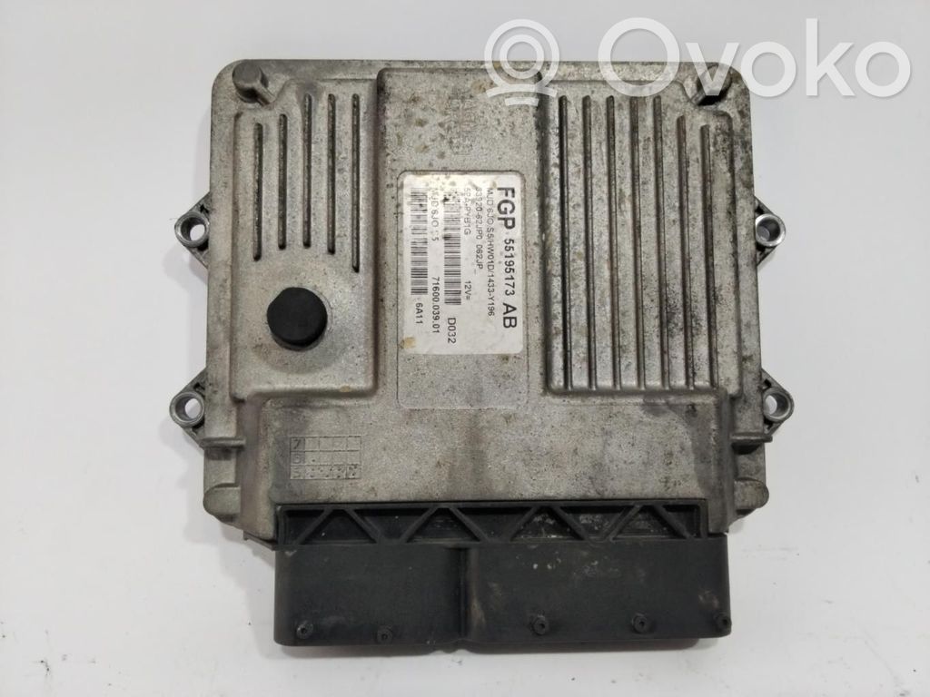Suzuki Swift II Unitate control motor/modul ECU 