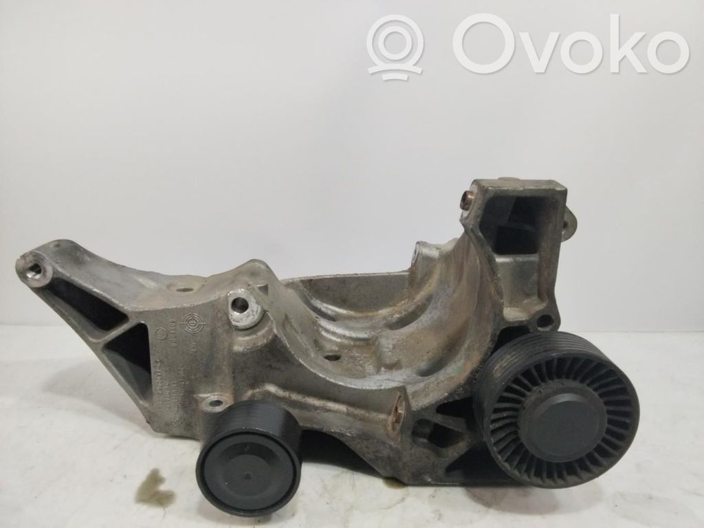 Mocowanie alternatora   13992010