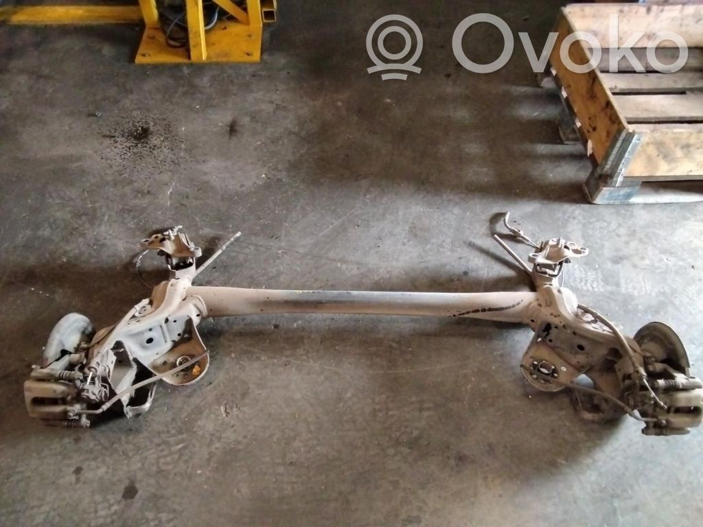 Opel Astra J Grinda punții spate 