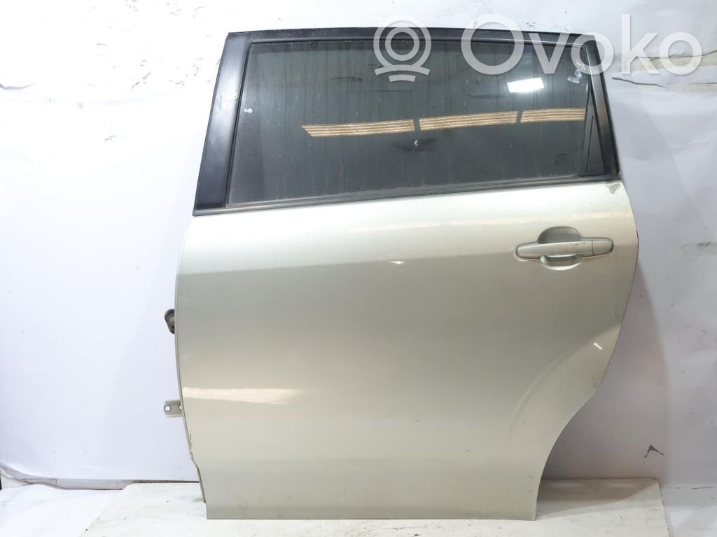 Toyota Corolla Verso AR10 Portiera posteriore 