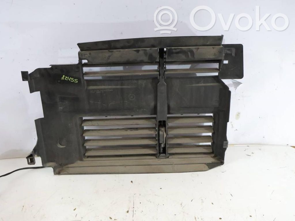 Ford Focus Rejilla de ventilación central del panel 