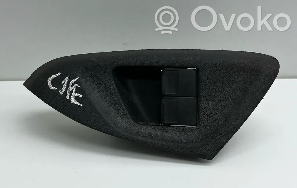 Toyota Aygo AB10 Electric window control switch 