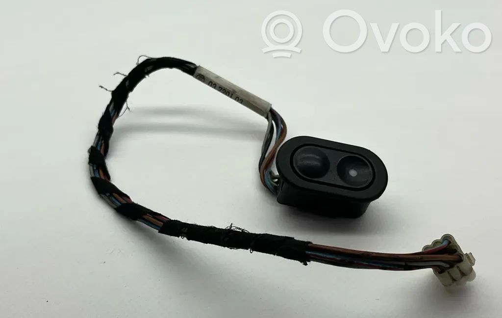 Opel Corsa B Interruptor del elevalunas eléctrico 