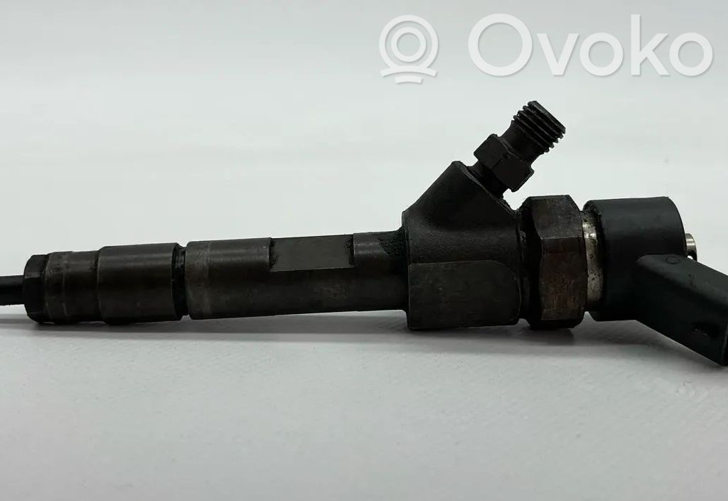 Inyector de combustible   0445110,110B,8200100272