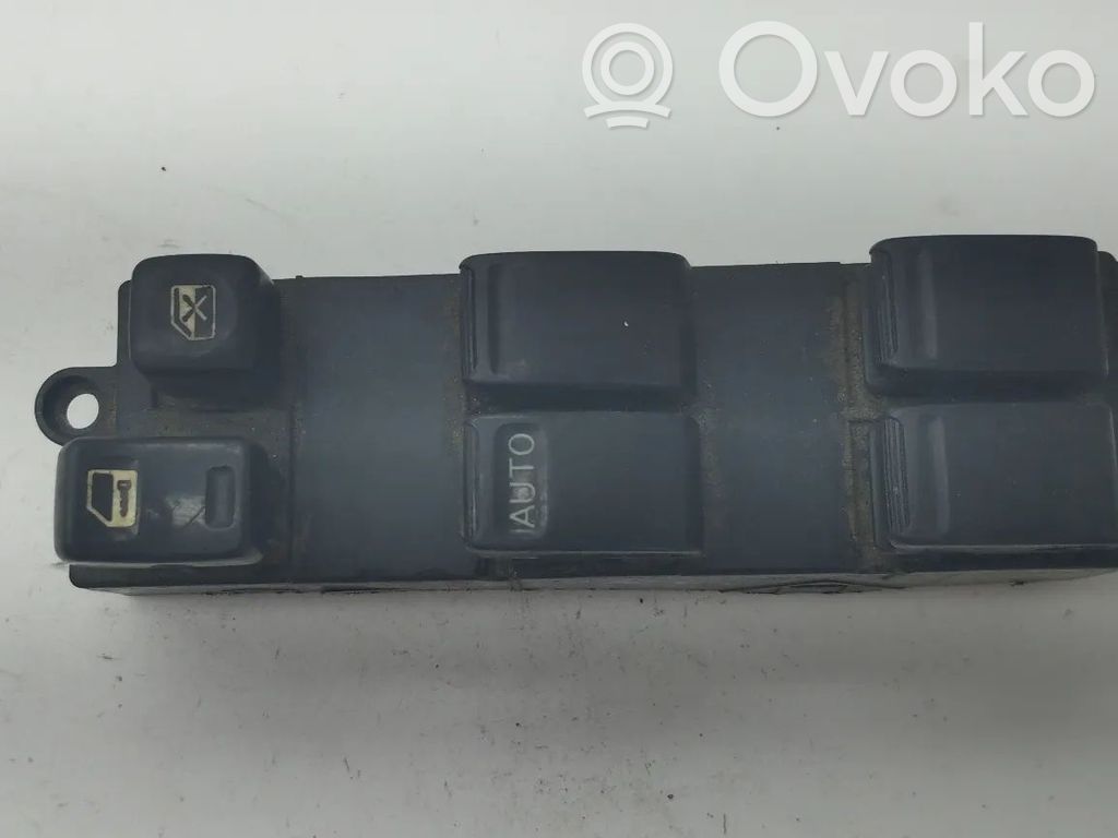 Nissan NP300 Interruptor del elevalunas eléctrico 