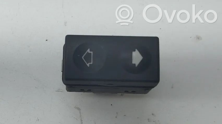 Interruptor del elevalunas eléctrico   1387388,4PINOS