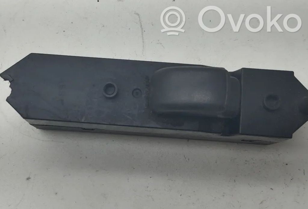 Mitsubishi Lancer VIII Electric window control switch 