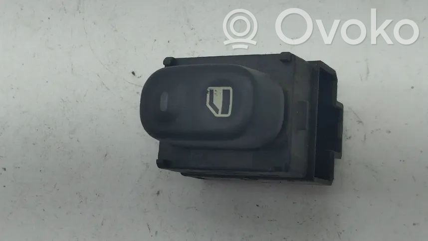 Nissan Terrano Electric window control switch 