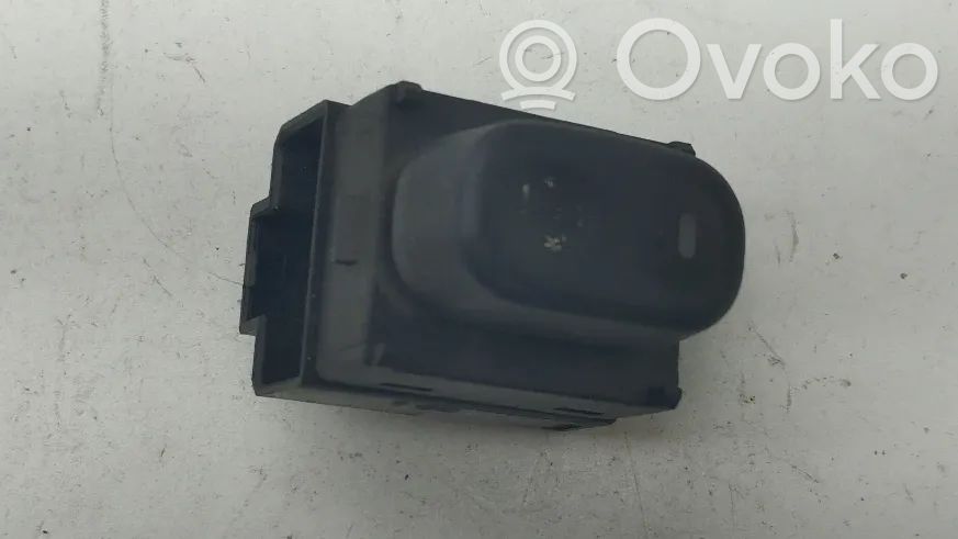Electric window control switch   10119750,221891,7PINOS