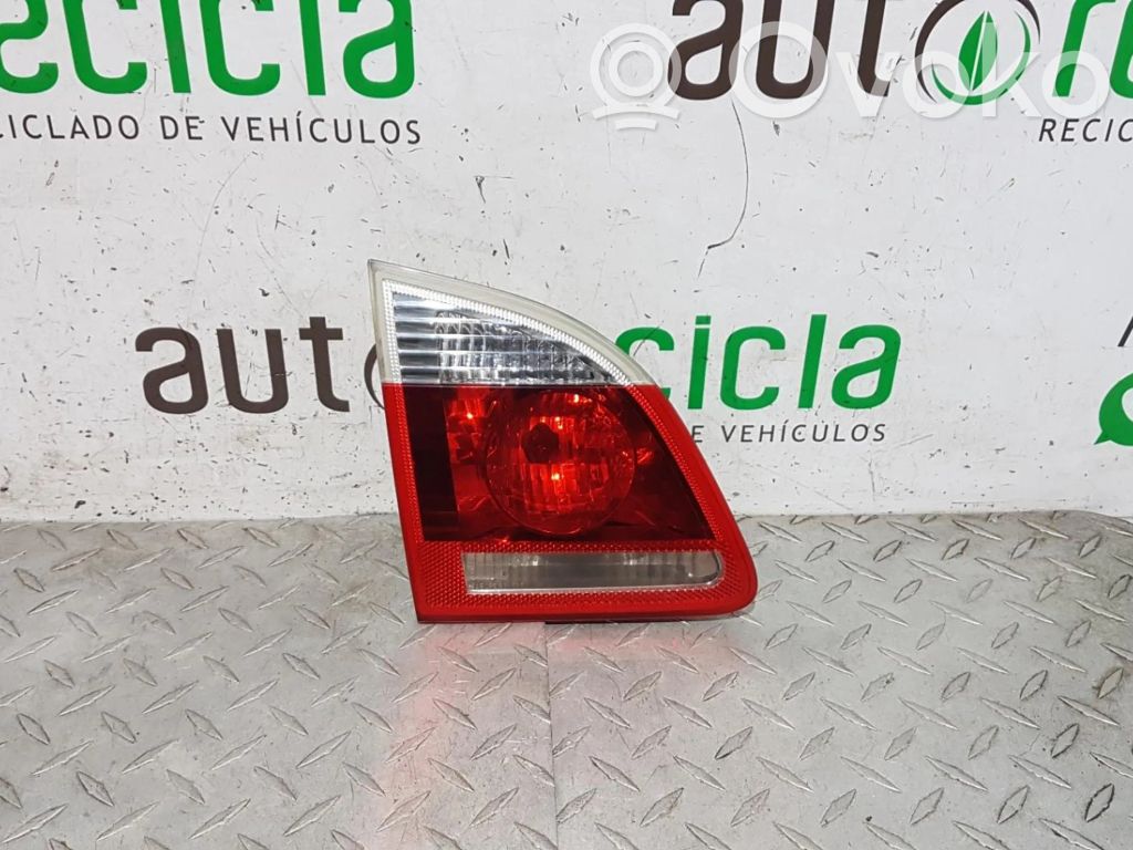 Luz trasera/de freno   27880104,27880104