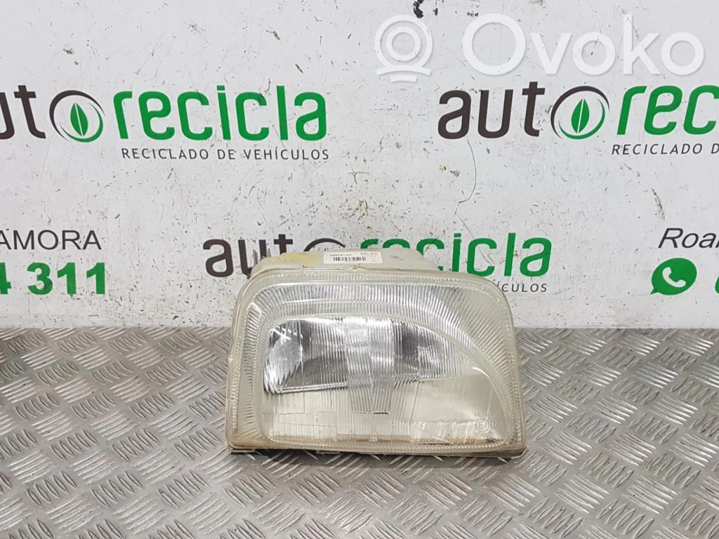 Renault Rapid Priekinis žibintas 