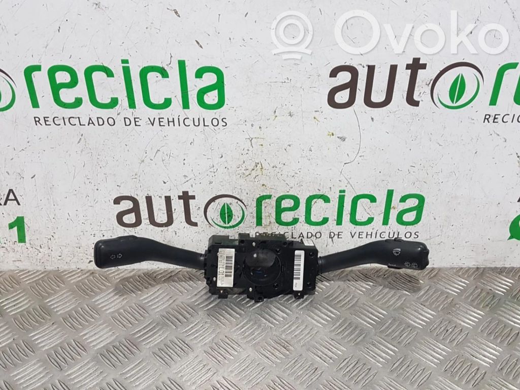 Interruptor de control multifunción   8L0953513