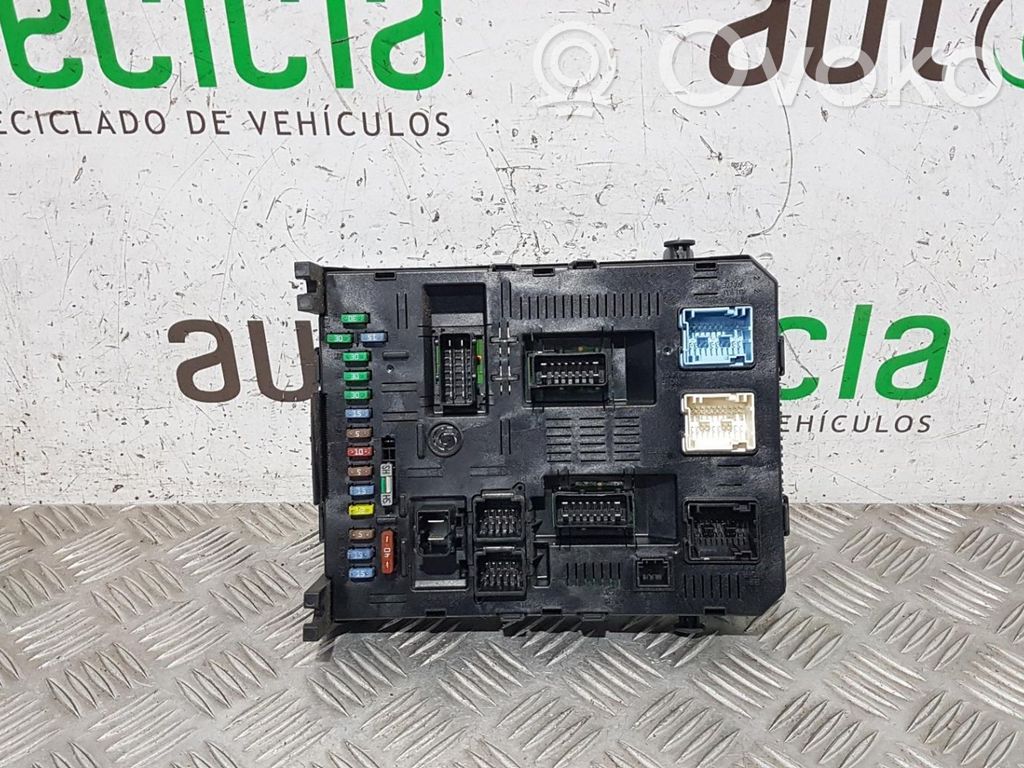 Módulo de fusible   21676031