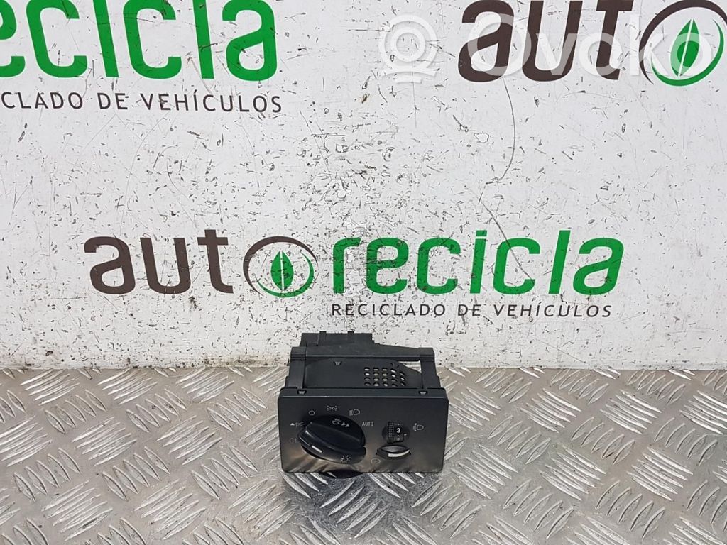 Light switch   3M5T13A024